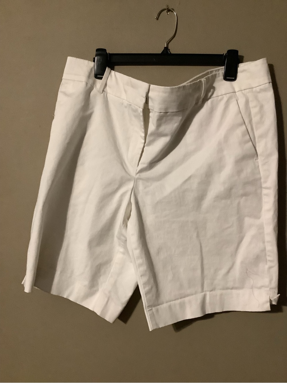 Ann Taylor White Tailored Bermuda Shorts